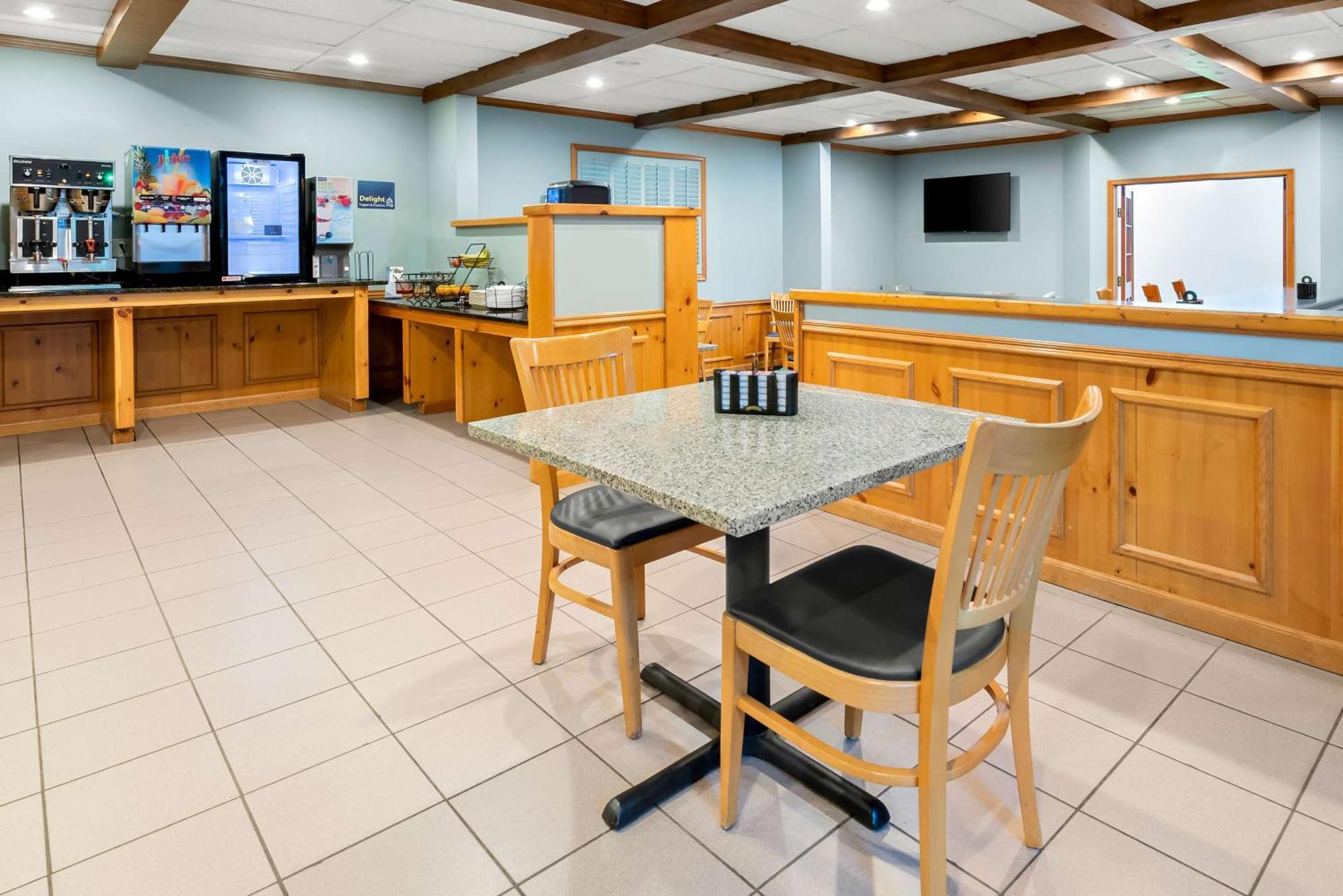 Best Western Inn Rice Lake Εξωτερικό φωτογραφία