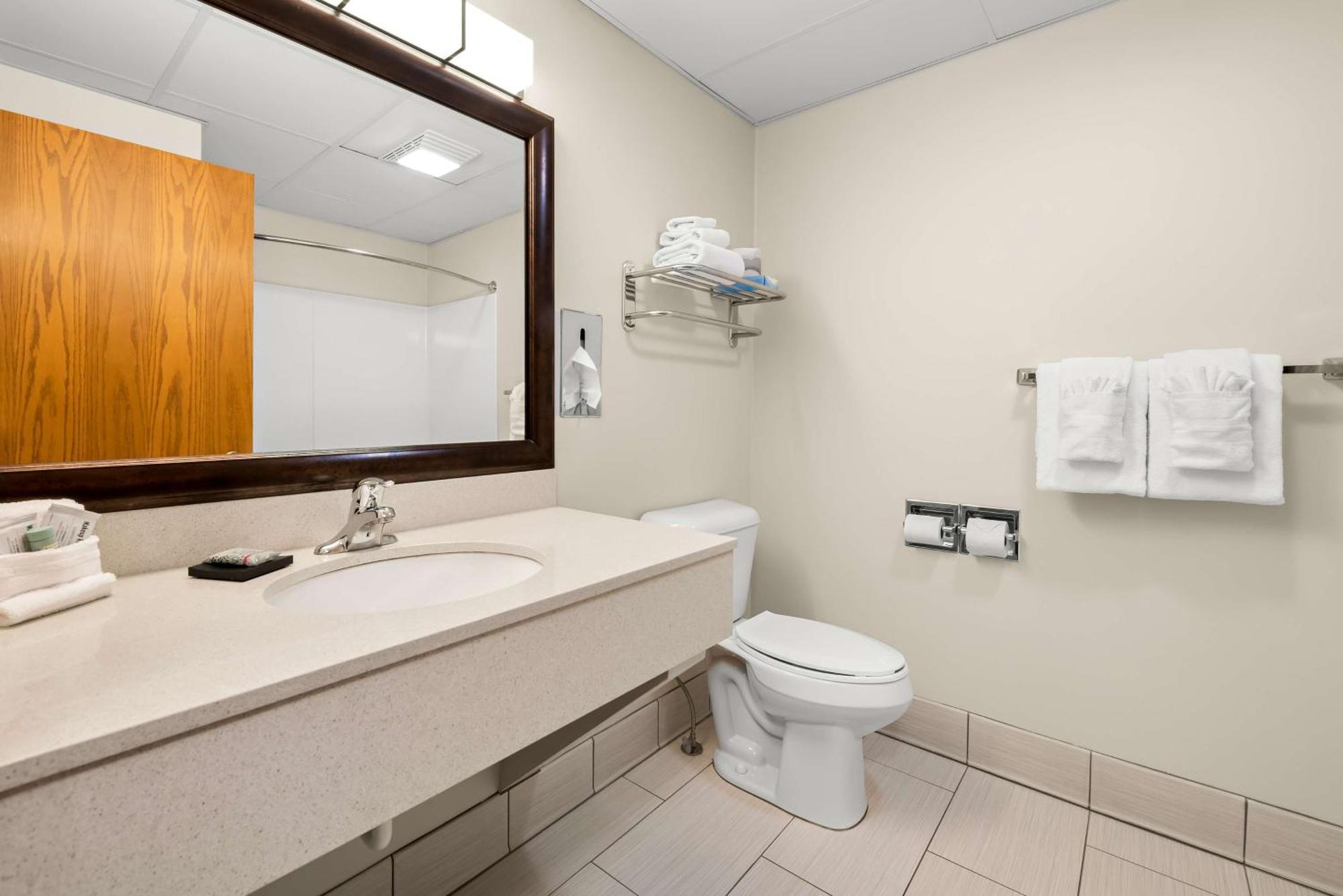 Best Western Inn Rice Lake Εξωτερικό φωτογραφία